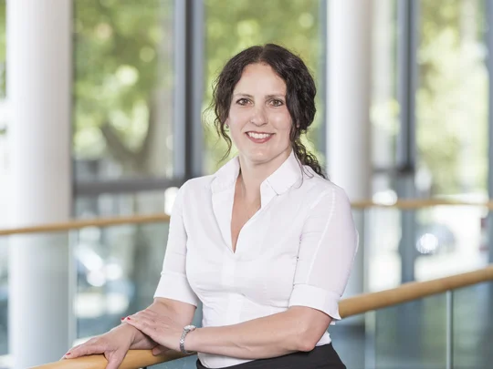 Porträt Prof. Dr. Nadine Antonakopoulos