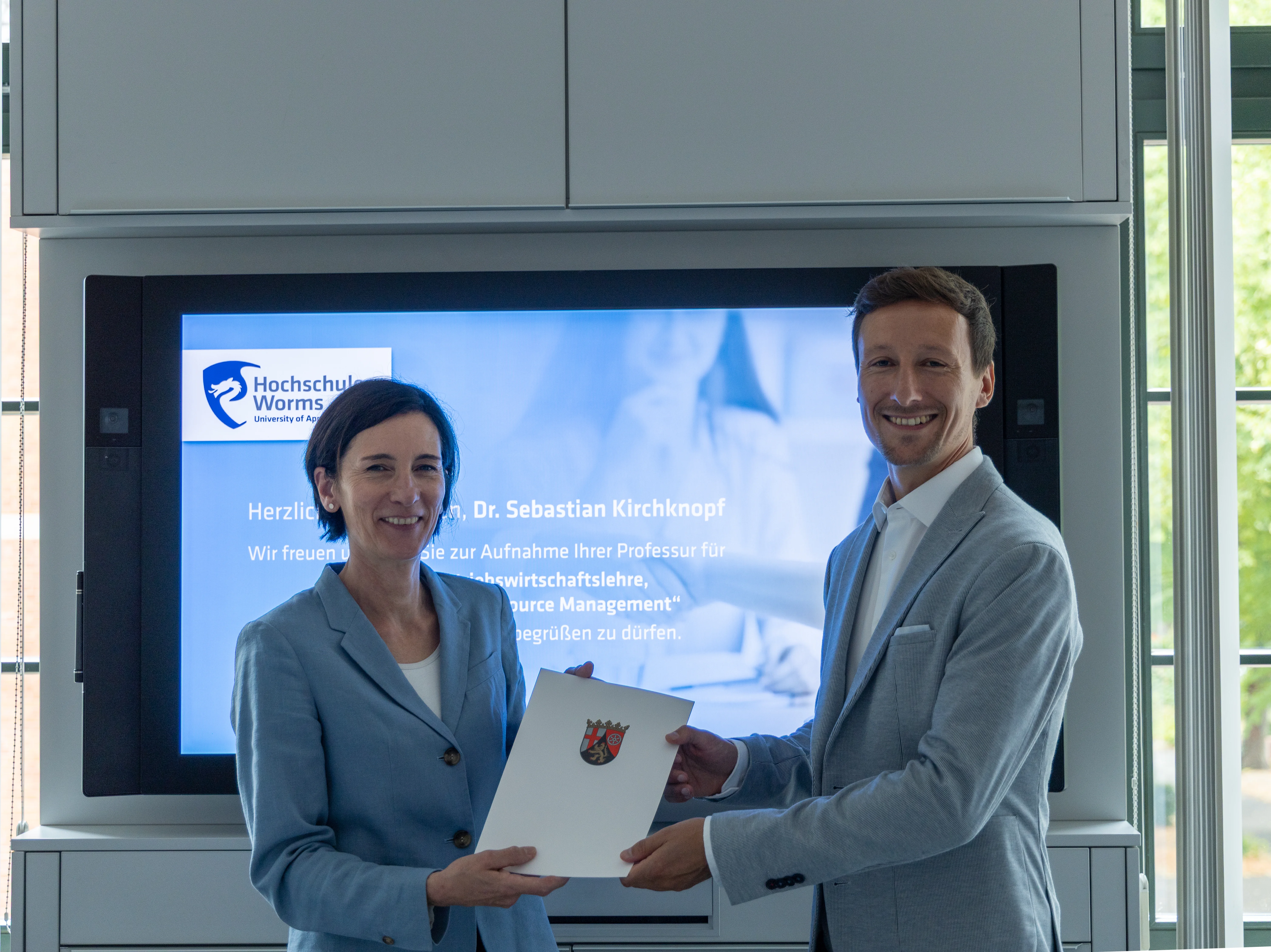 Prof. Dr. Sebastian Kirchknopf verstärkt Hochschule Worms